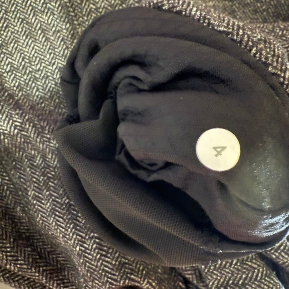 Lululemon Pullover Women Size‎ 4 Base Runner 1/2 Zip Style Gray Workout Gym - Picture 7 of 9